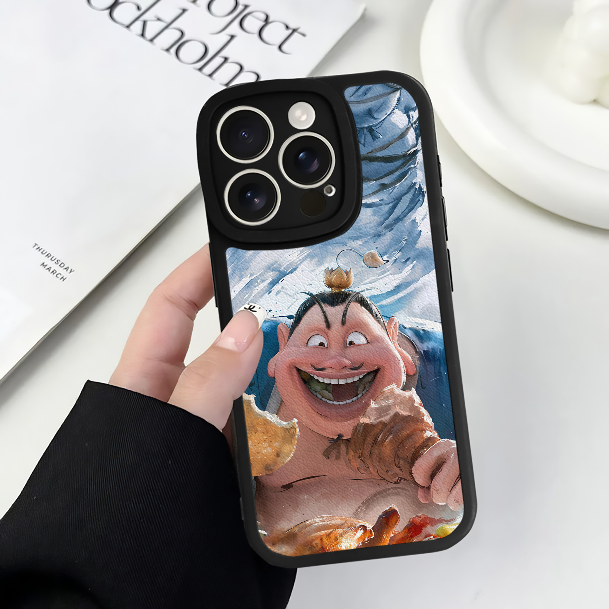 （画像用） Ne Zha 2 ナタ 魔童の大暴れ 【iPhone 16シリーズ対応】シリコンスマホケース（レザー調） 材質：シリコン